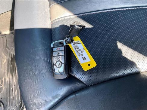 Used 2022 Ford F250 Platinum image 36