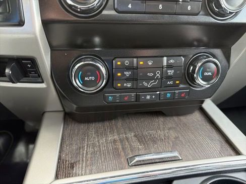 Used 2020 Ford F350 Lariat w/ Lariat Ultimate Package image 18