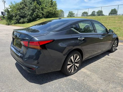 Used 2019 Nissan Altima 2.5 SV FWD image 7