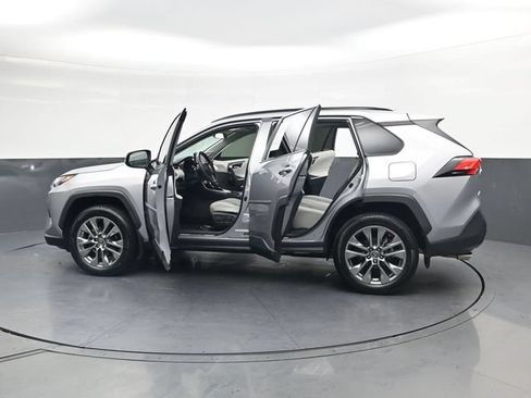 Used 2024 Toyota RAV4 XLE Premium w/ Weather Package AWD/4WD image 41
