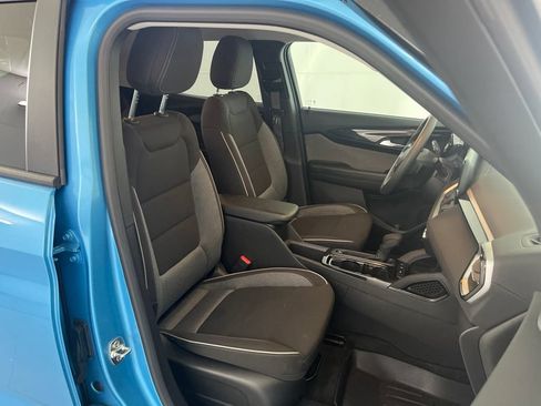Used 2025 Chevrolet TrailBlazer LS w/ LS Convenience Package FWD image 22