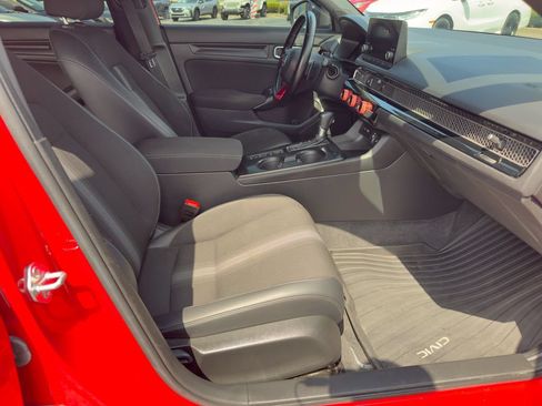 Used 2022 Honda Civic Sport image 12