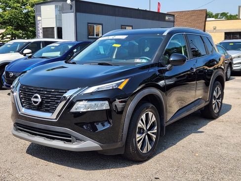 Certified 2023 Nissan Rogue SV w/ SV Premium B Package AWD/4WD image 2