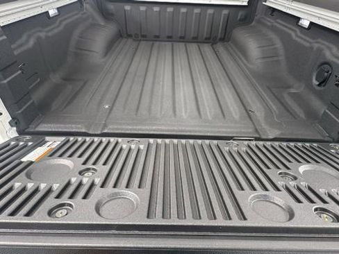 New 2026 Nissan Frontier PRO-4X w/ Pro-4x Convenience Package AWD/4WD image 15