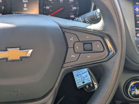 Used 2023 Chevrolet TrailBlazer LS image 15