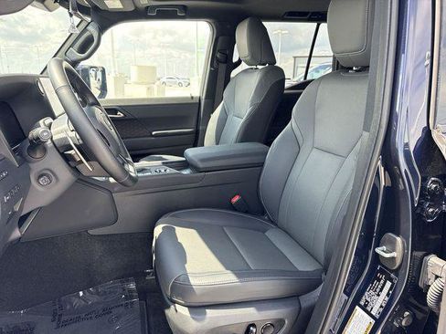 Certified 2025 Lexus GX 550 w/ Cold Area Package AWD/4WD image 11