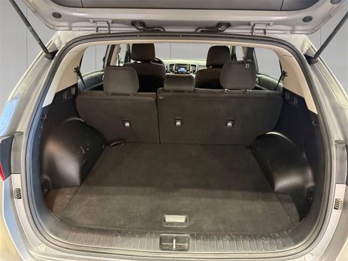 Used 2019 Kia Sportage LX image 19