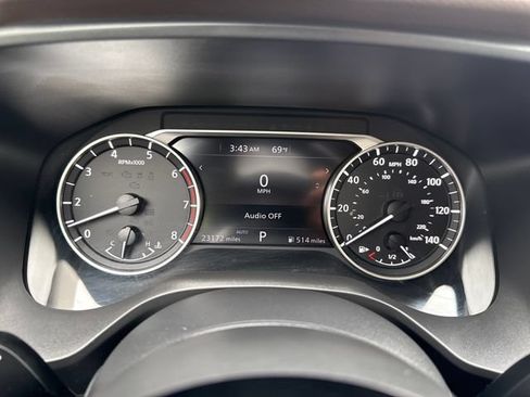 Used 2023 Nissan Rogue SV AWD/4WD image 12