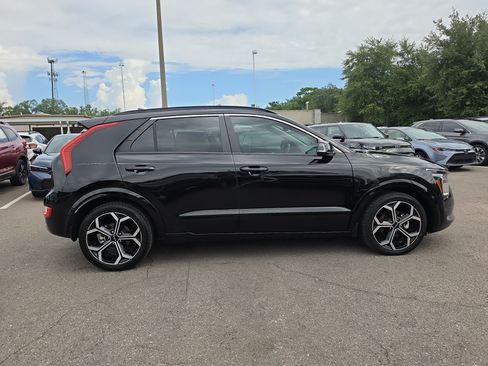 Certified 2023 Kia Niro EX Touring FWD image 8