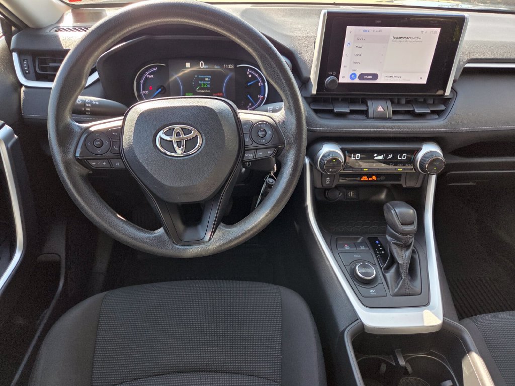 Used 2024 Toyota RAV4 LE AWD/4WD image 22