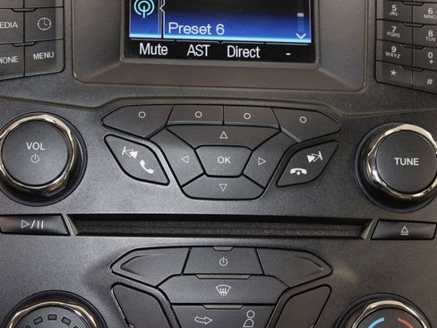 Used 2014 Ford Fusion SE FWD image 42