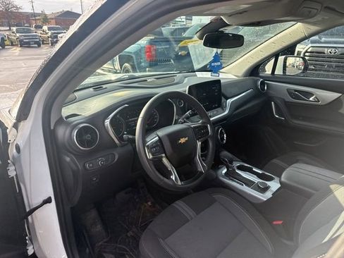 Used 2023 Chevrolet Blazer LT image 11