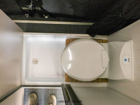 Used 2024 Mercedes-Benz Sprinter 2500 image 76