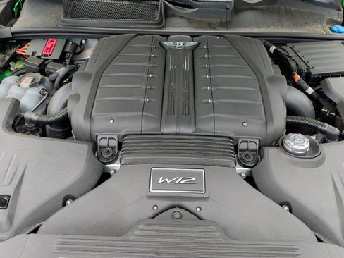 Used 2021 Bentley Bentayga Speed AWD/4WD image 18