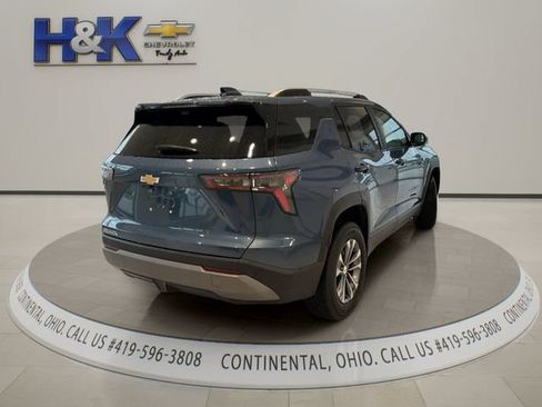 Used 2025 Chevrolet Equinox LT w/ Convenience Package II FWD image 6