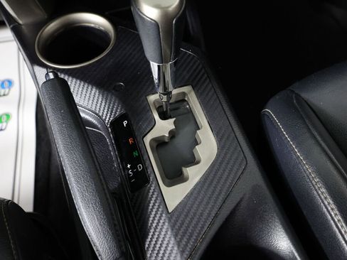 Used 2015 Toyota RAV4 Limited w/ Technology Package image 38