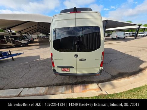 Used 2025 Mercedes-Benz Sprinter 2500 image 4