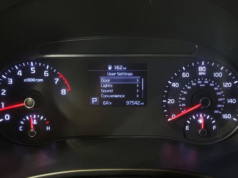 Used 2020 Kia Soul LX FWD image 23