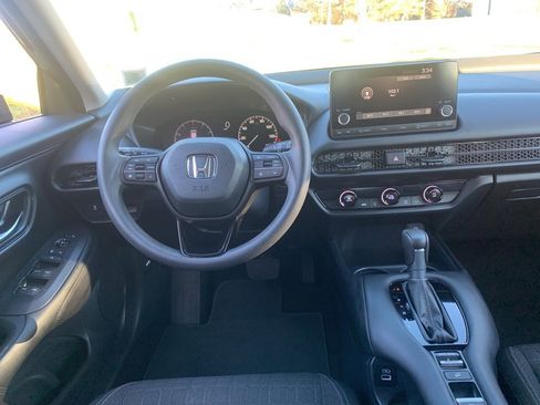 Used 2023 Honda HR-V LX image 24