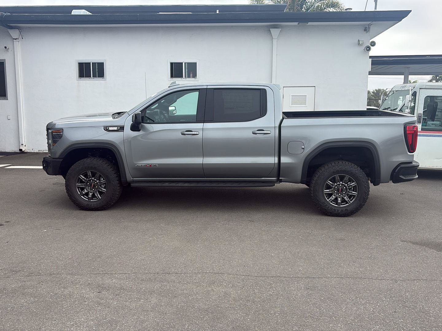 Used 2026 GMC Sierra 1500 AT4X AWD/4WD image 7