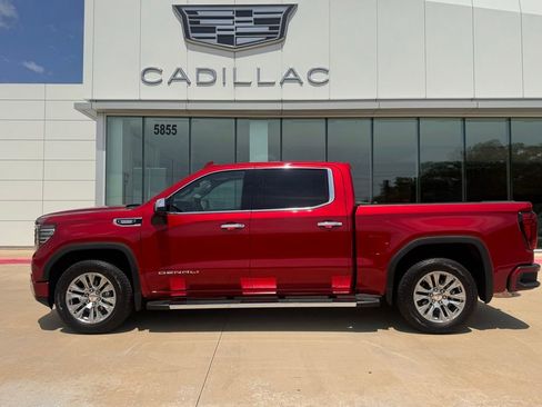Used 2024 GMC Sierra 1500 Denali AWD/4WD image 2
