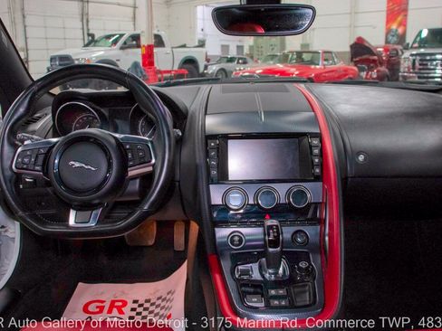 Used 2018 Jaguar F-TYPE R-Dynamic AWD/4WD image 16