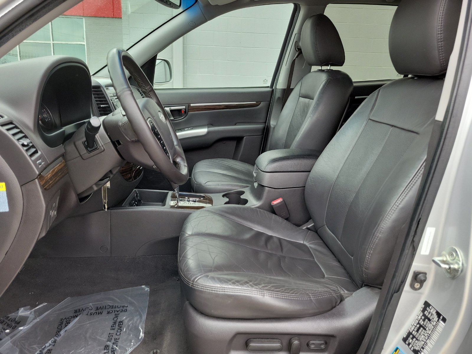 Used 2011 Hyundai Santa Fe Limited FWD image 15