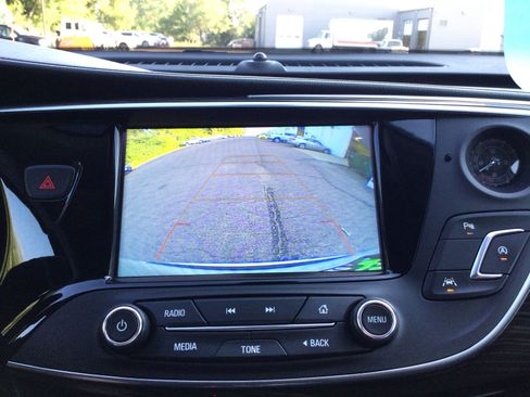 Used 2019 Buick Envision Premium AWD/4WD image 14