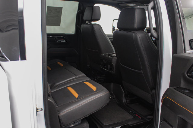 Used 2024 GMC Sierra 2500 AT4 w/ AT4 Preferred Package AWD/4WD image 16