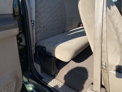 Used 2000 Ford F250 XLT image 10