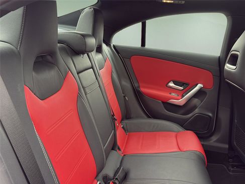 Used 2023 Mercedes-Benz CLA 250 4MATIC image 30