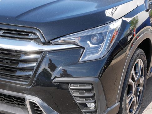 Used 2023 Subaru Ascent Touring AWD/4WD image 16