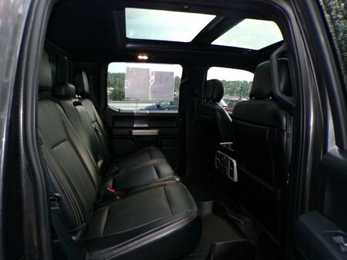 Used 2018 Ford F150 Lariat w/ Equipment Group 502A Luxury AWD/4WD image 21