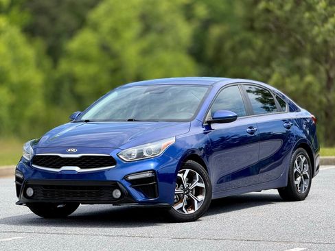 Used 2019 Kia Forte LXS FWD image 8