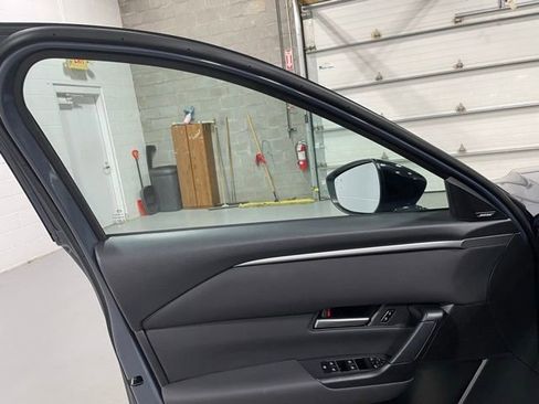 Certified 2025 MAZDA CX-50 AWD 2.5 S w/ Accent Package image 13