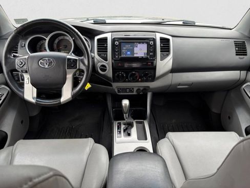 Used 2015 Toyota Tacoma 4x4 Double Cab image 11