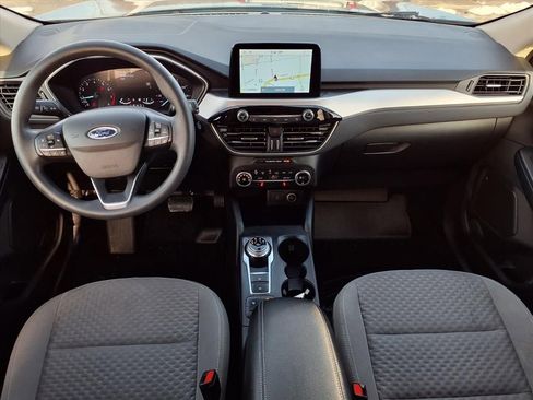 Used 2020 Ford Escape SE image 3