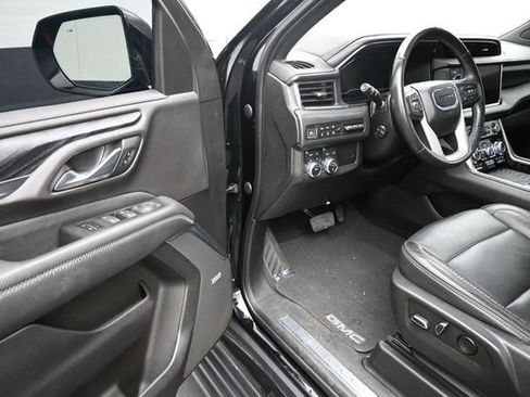 Used 2022 GMC Yukon Denali AWD/4WD image 16