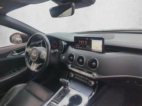 Used 2022 Kia Stinger GT1 image 23