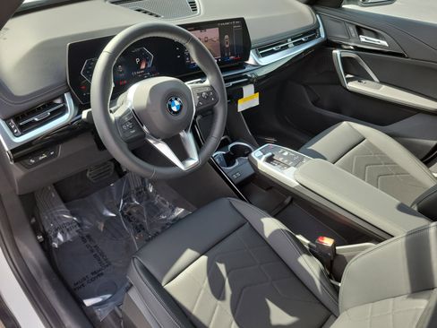 New 2026 BMW X1 xDrive28i w/ Convenience Package AWD/4WD image 17