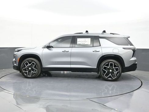 New 2025 Chevrolet Traverse High Country image 9