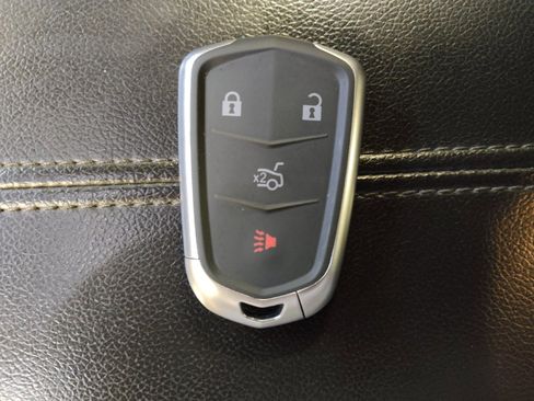 Used 2020 Chevrolet Malibu LT FWD image 32