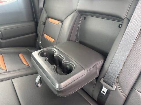 Used 2020 GMC Sierra 1500 AT4 w/ AT4 Premium Package image 32