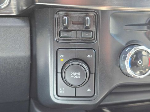 Used 2024 Ford F250 Lariat w/ Lariat Ultimate Package AWD/4WD image 30