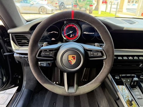 Used 2021 Porsche 911 Carrera 4 AWD/4WD image 35