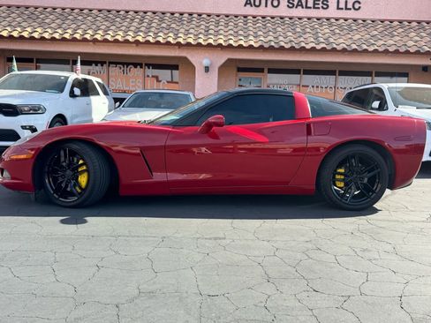 Used 2005 Chevrolet Corvette Coupe w/ Preferred Equipment Group image 10