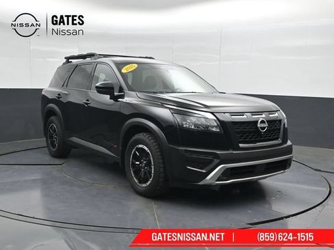 Used 2025 Nissan Pathfinder Rock Creek AWD/4WD image 4
