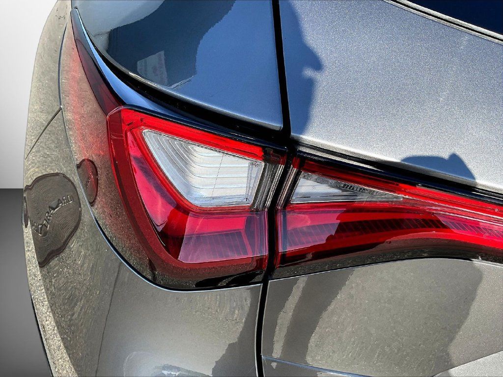 Certified 2024 Acura MDX w/ Technology Package AWD/4WD image 25