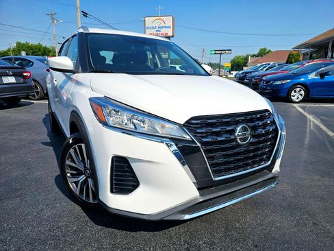 Used 2021 Nissan Kicks SV image 7