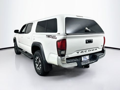 Used 2019 Toyota Tacoma TRD Off-Road RWD image 7